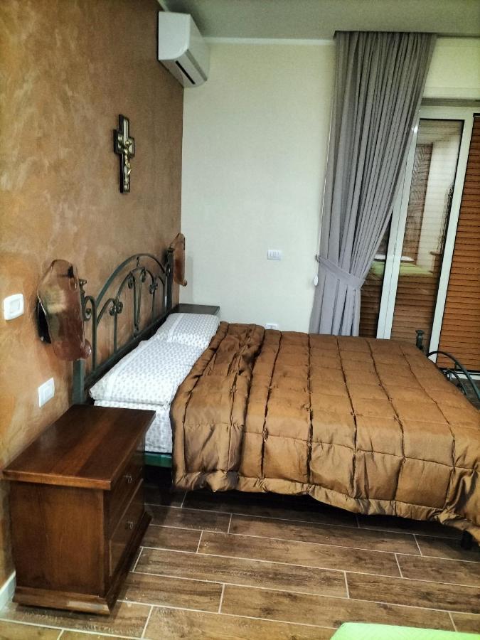 Apartament La Dimora Di Alex Neapol Zewnętrze zdjęcie